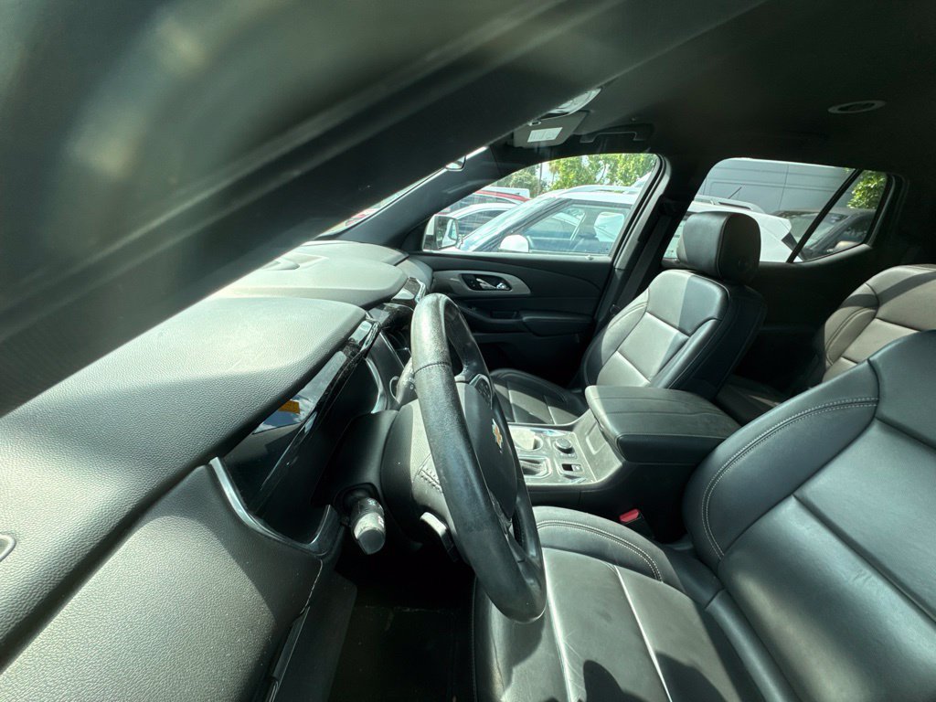 Used 2022 Chevrolet Traverse LT FWD image 26