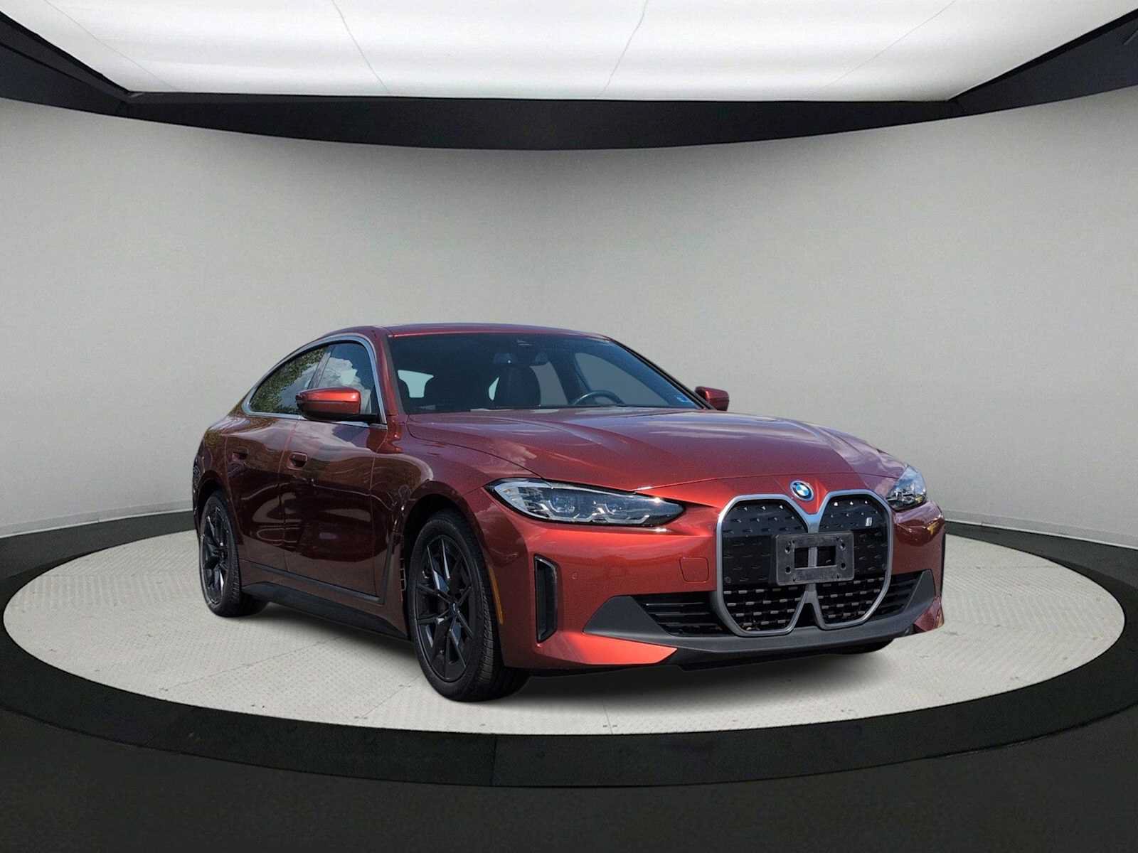 Used 2023 BMW i4 eDrive40 w/ Premium Package RWD image 2