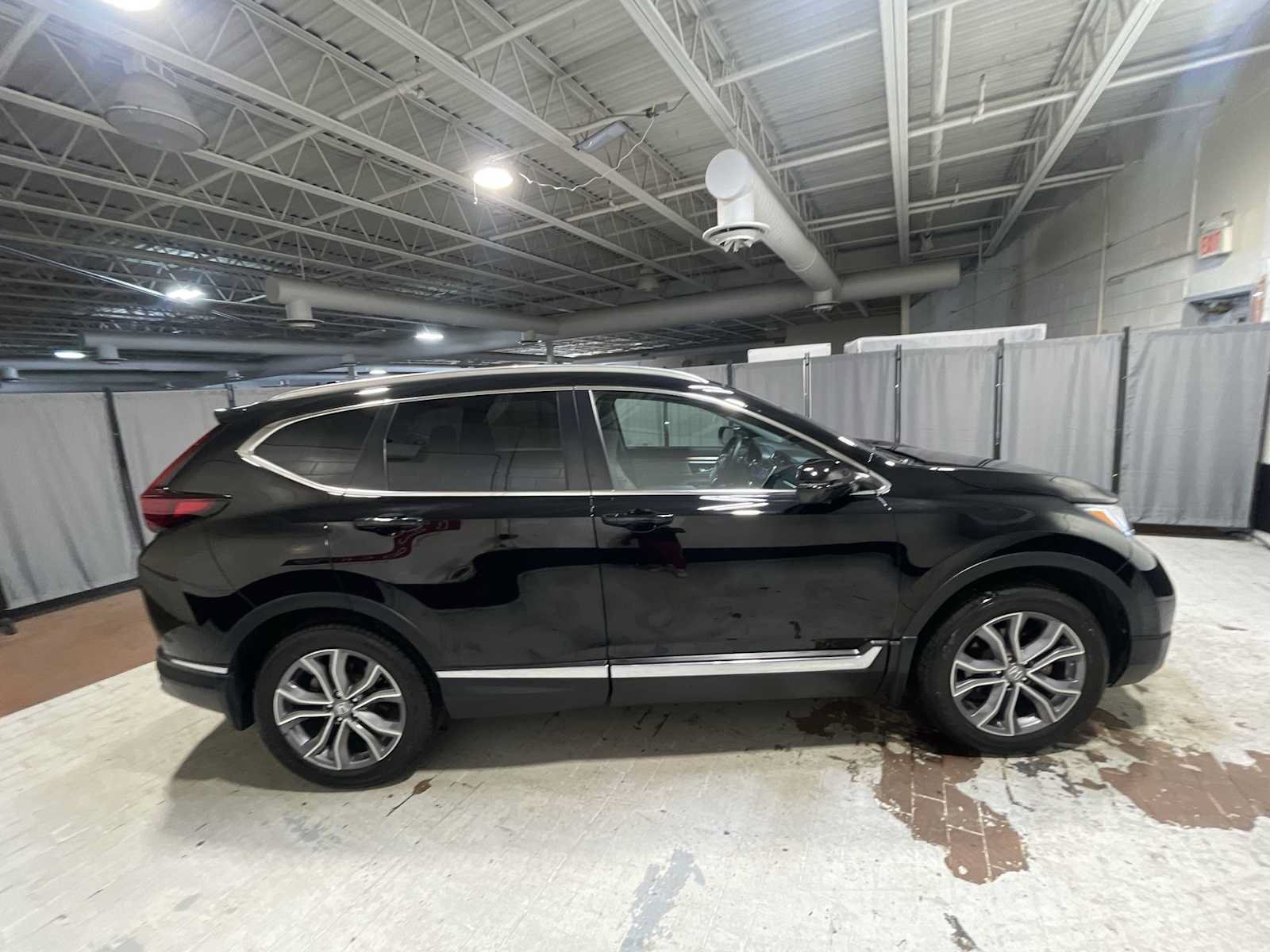 Used 2020 Honda CR-V Touring image 27