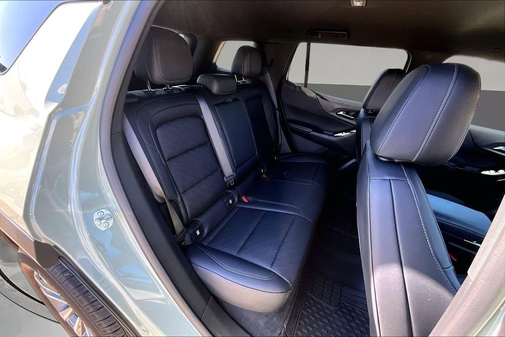 Used 2025 Chevrolet Equinox LT w/ Convenience Package II AWD/4WD image 24