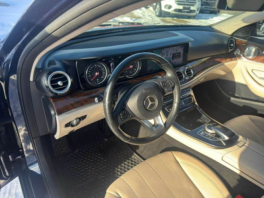 Used 2017 Mercedes-Benz E 300 4MATIC image 14