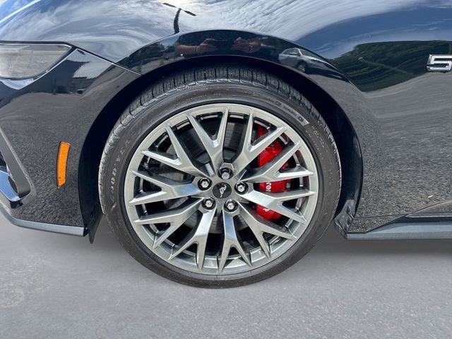 Used 2025 Ford Mustang GT Premium RWD image 10