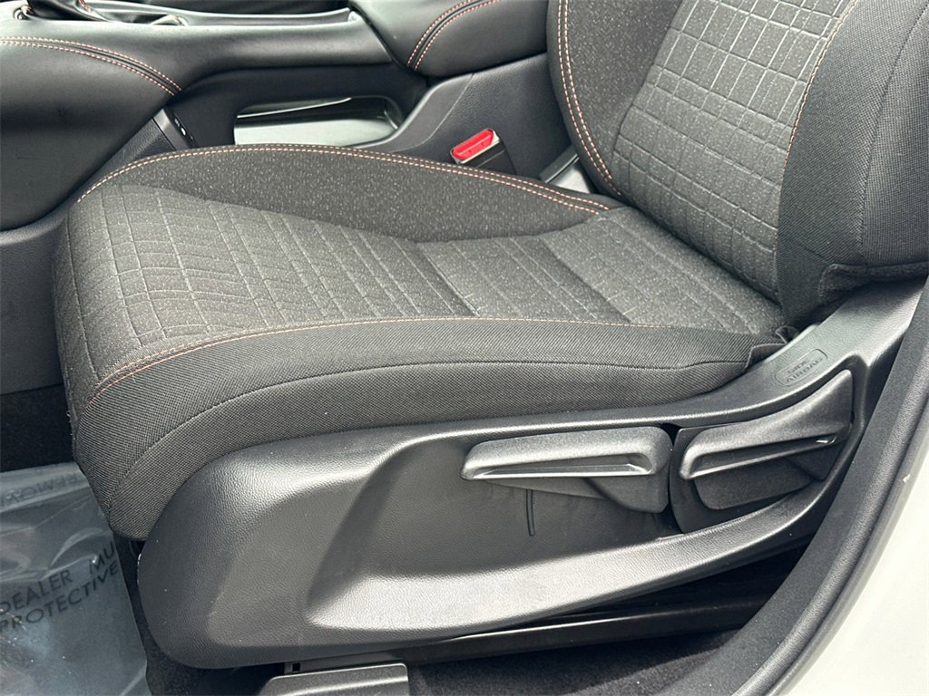 Used 2025 Honda HR-V Sport image 13