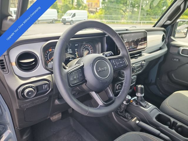 Used 2025 Jeep Wrangler Sport AWD/4WD image 10