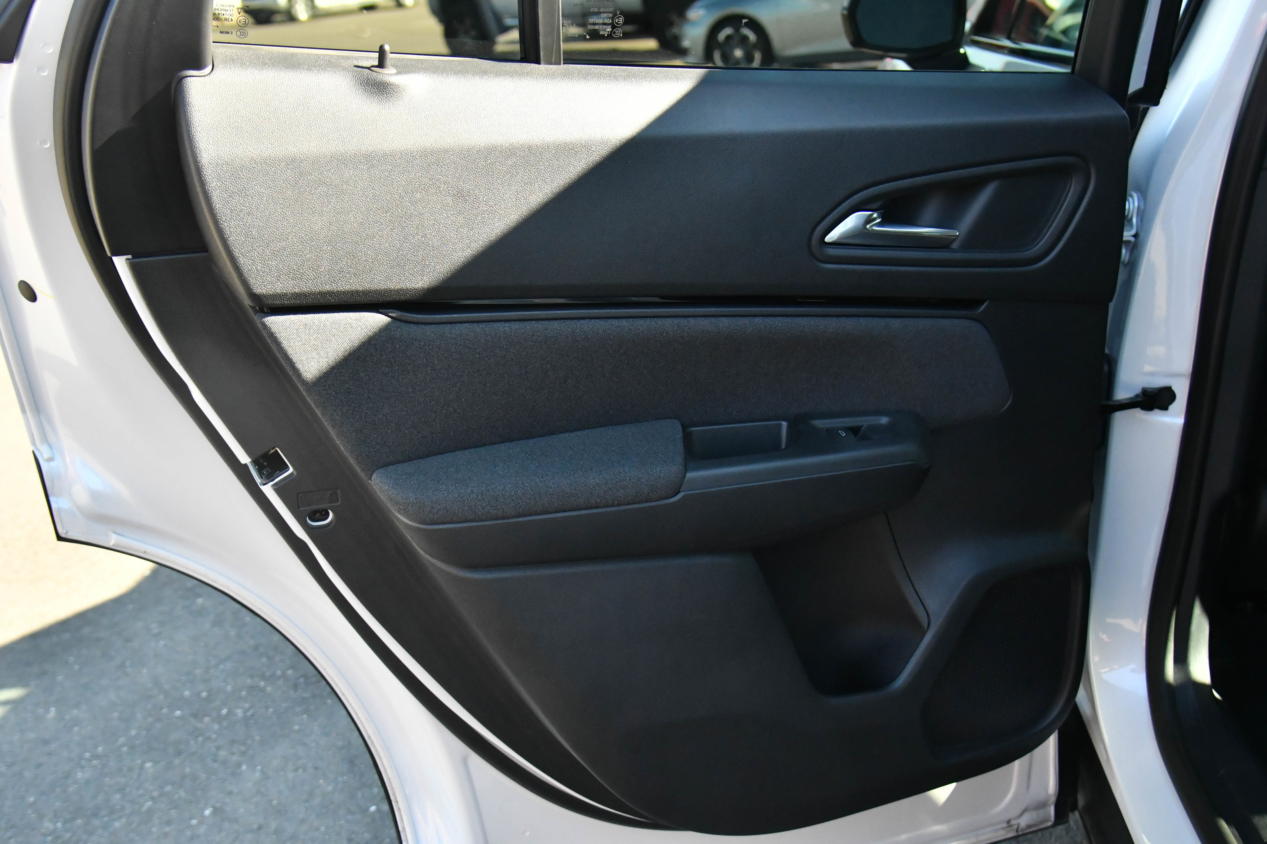 Used 2024 Honda Prologue EX image 36