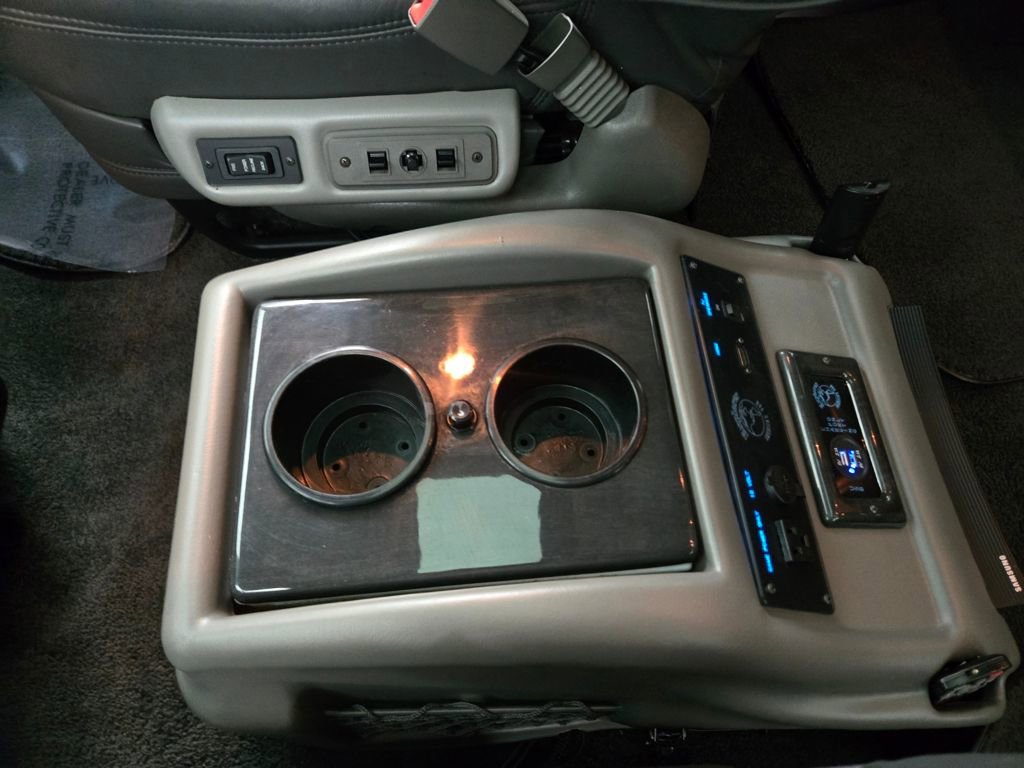 Used 2019 Chevrolet Express 2500 w/ Enhanced Convenience Package image 20