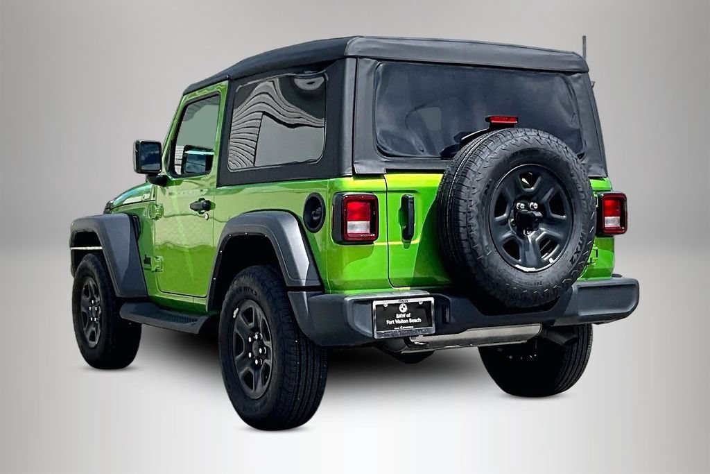 Used 2025 Jeep Wrangler Sport AWD/4WD image 4