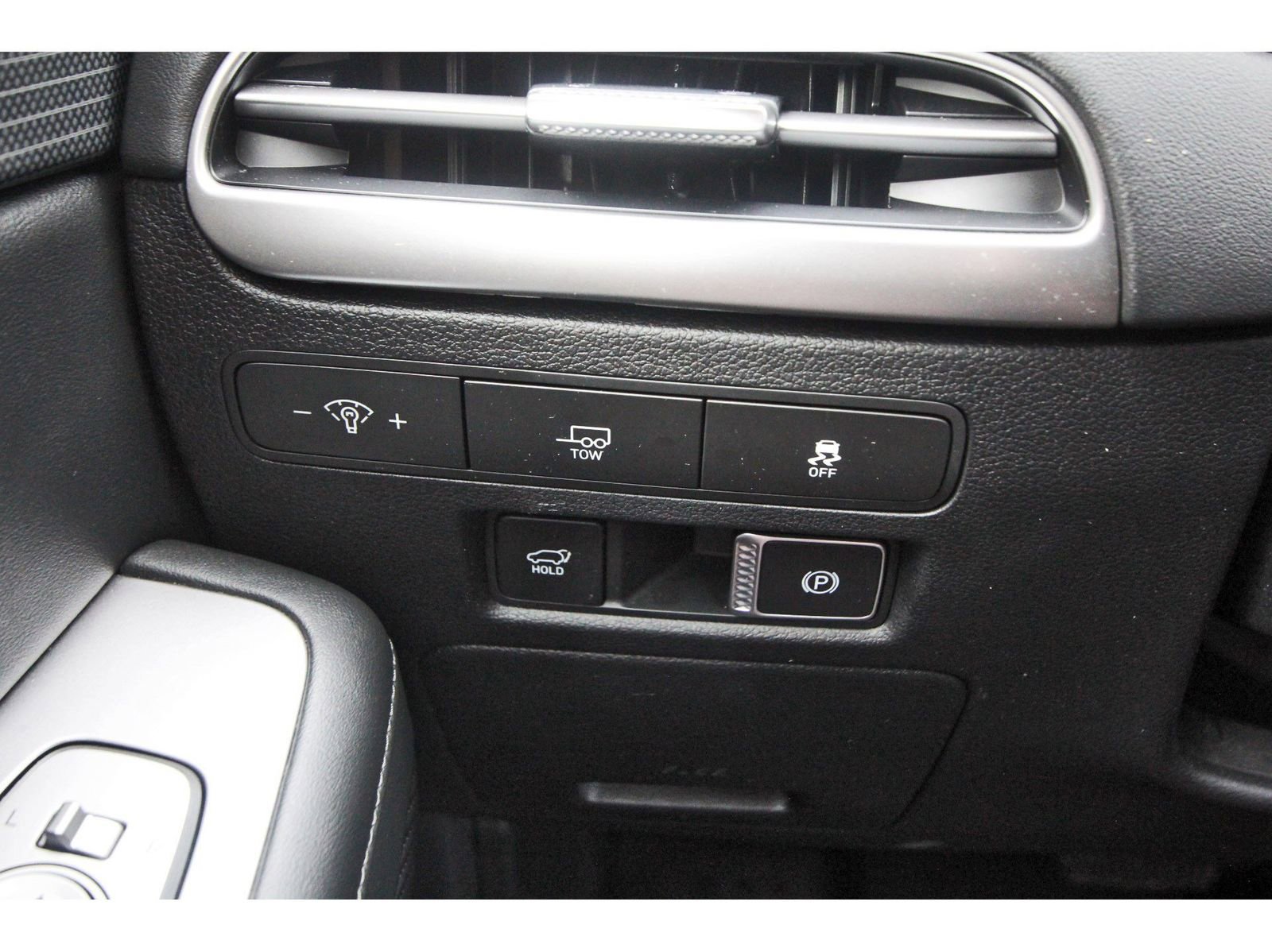 Used 2023 Hyundai Palisade Limited w/ Cargo Package image 22