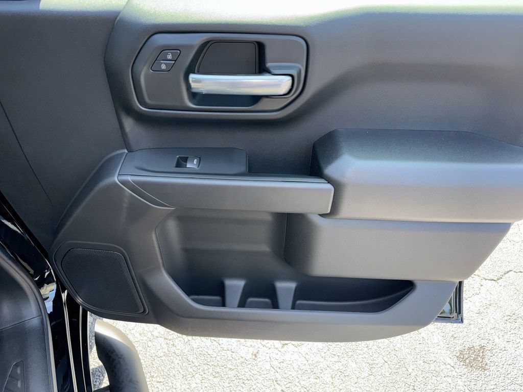 New 2026 Chevrolet Silverado 1500 Custom w/ LPO, Dark Essentials Package RWD image 33