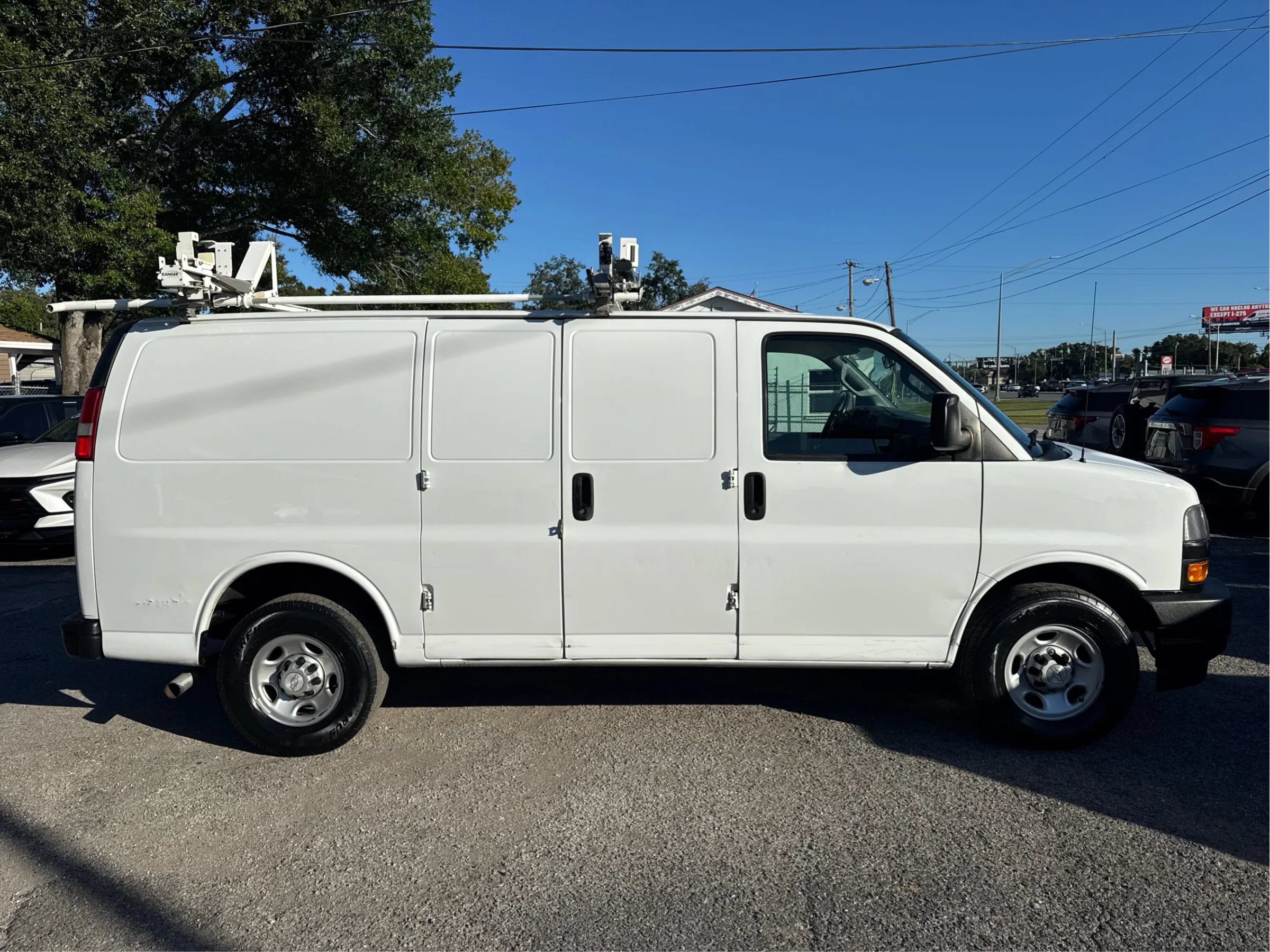 Used 2020 Chevrolet Express 2500 w/ Driver Convenience Package RWD image 8