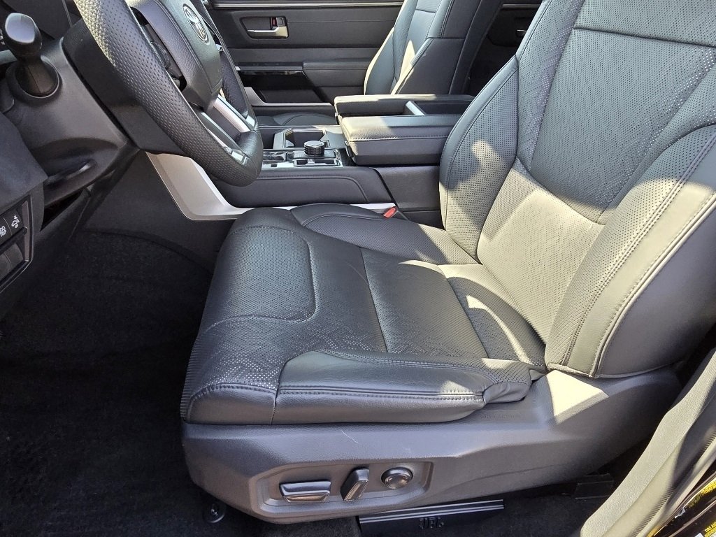 Used 2023 Toyota Tundra Limited image 25