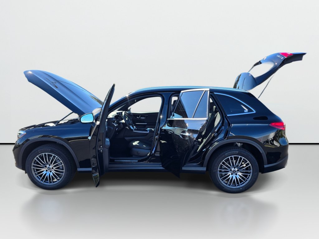 New 2027 Mercedes-Benz GLC 300 4MATIC image 9