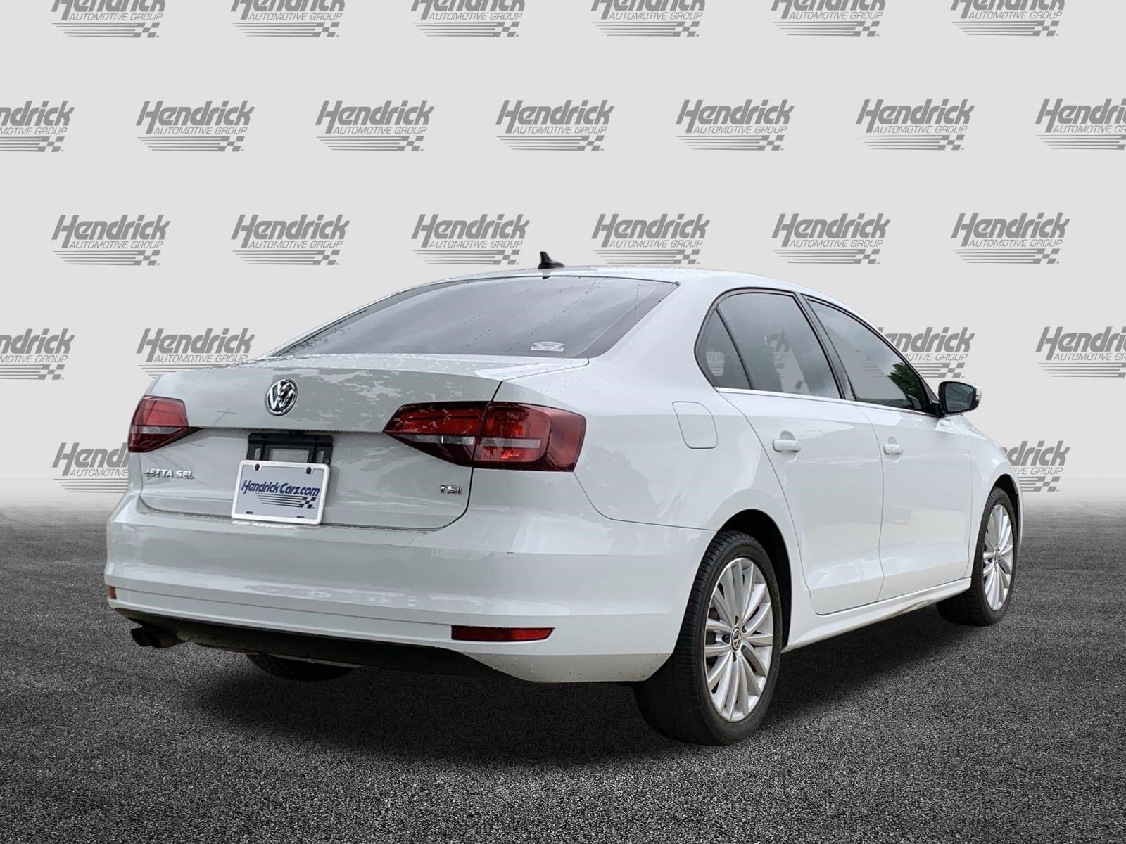 Used 2016 Volkswagen Jetta SEL FWD image 10
