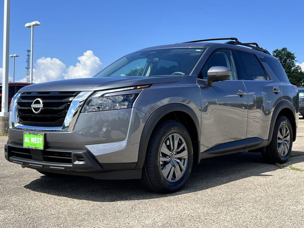 New 2025 Nissan Pathfinder SV w/ SV Premium Package image 3