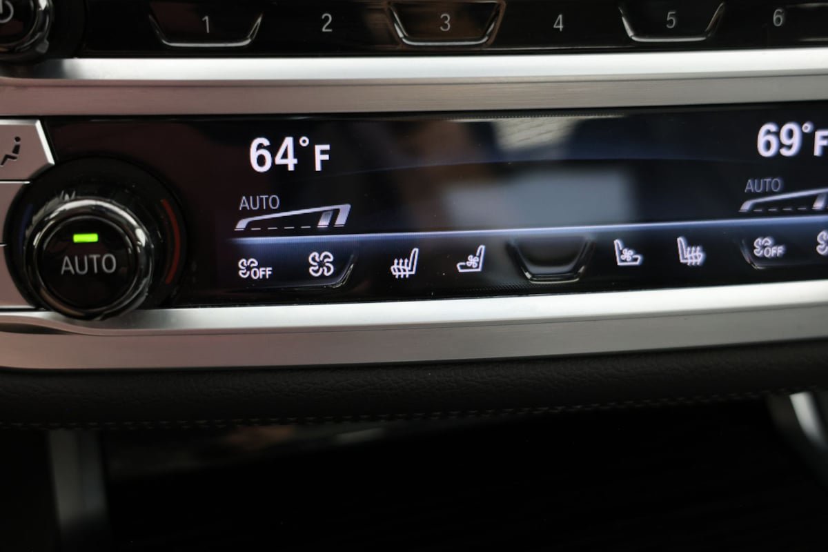 Used 2022 BMW 750i xDrive w/ Executive Package AWD/4WD image 9