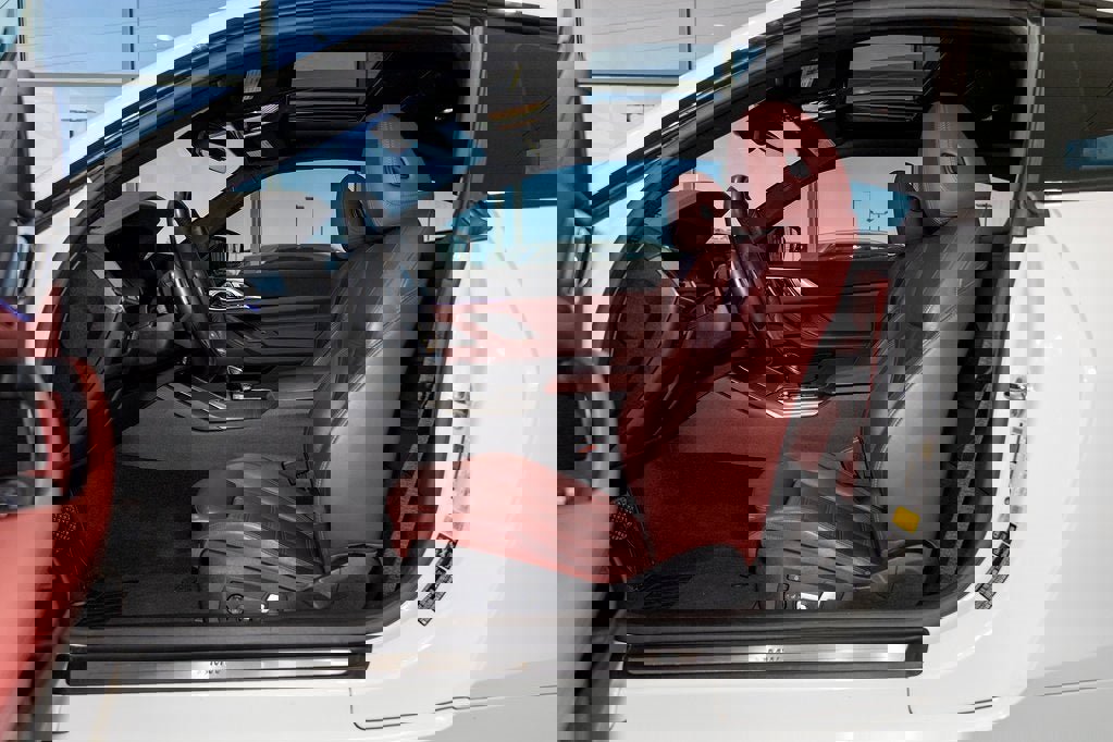 Used 2021 BMW 430i xDrive Coupe w/ Premium Package image 18