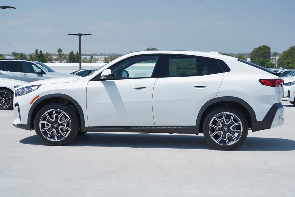 New 2026 BMW X2 xDrive28i w/ Technology Package AWD/4WD image 4