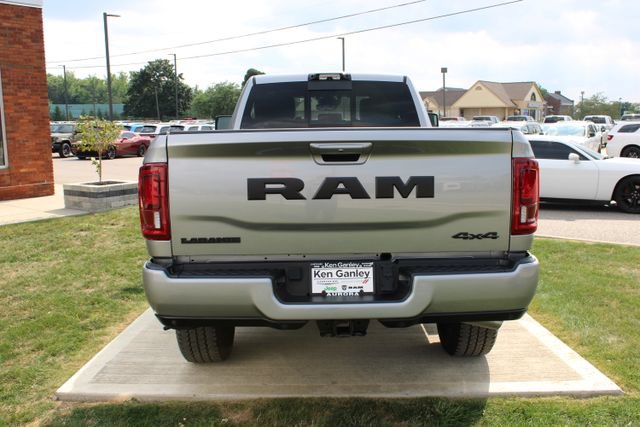 Used 2025 RAM 2500 Laramie AWD/4WD image 42