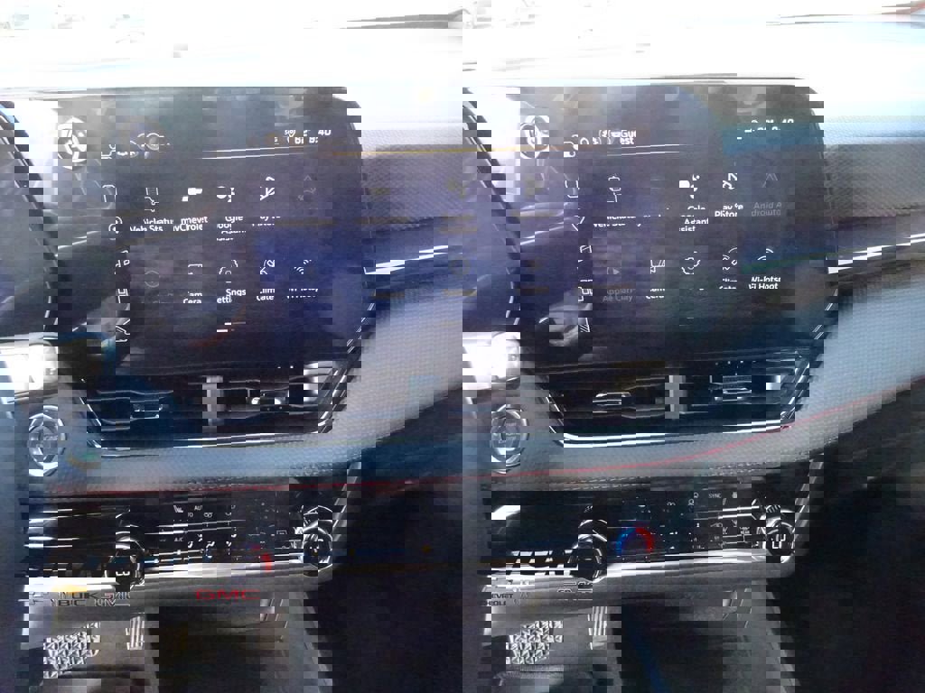 New 2026 Chevrolet Equinox RS image 26