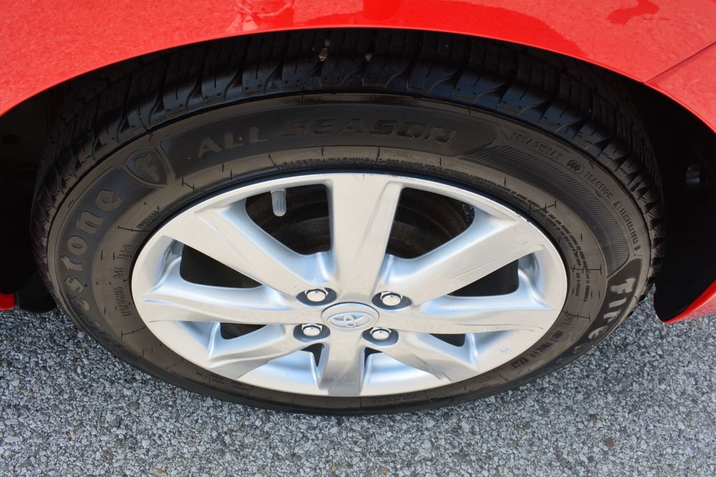 Used 2015 Toyota Yaris LE FWD image 20