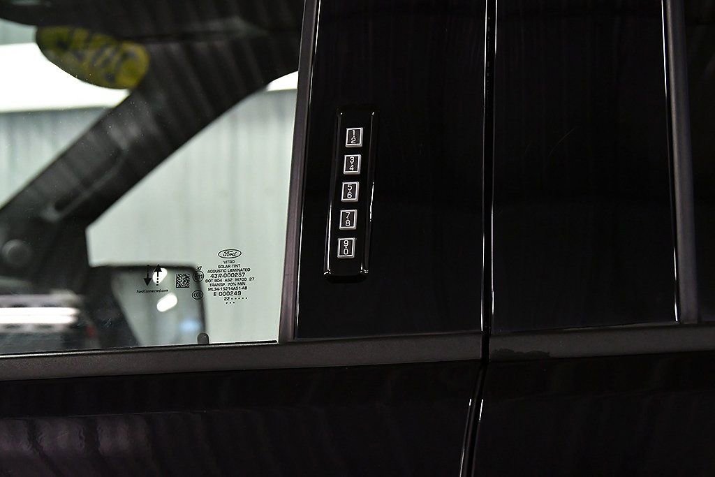 Used 2022 Ford F150 Raptor w/ Equipment Group 801A High image 13