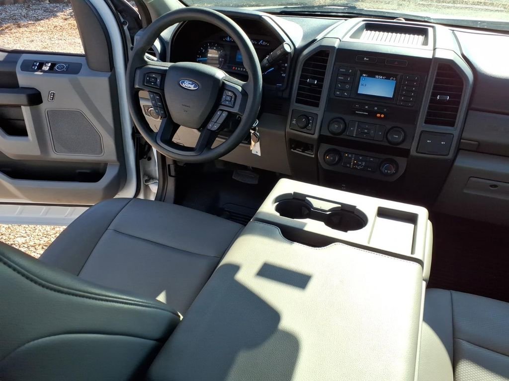 Used 2020 Ford F250 XL w/ Power Equipment Group image 17
