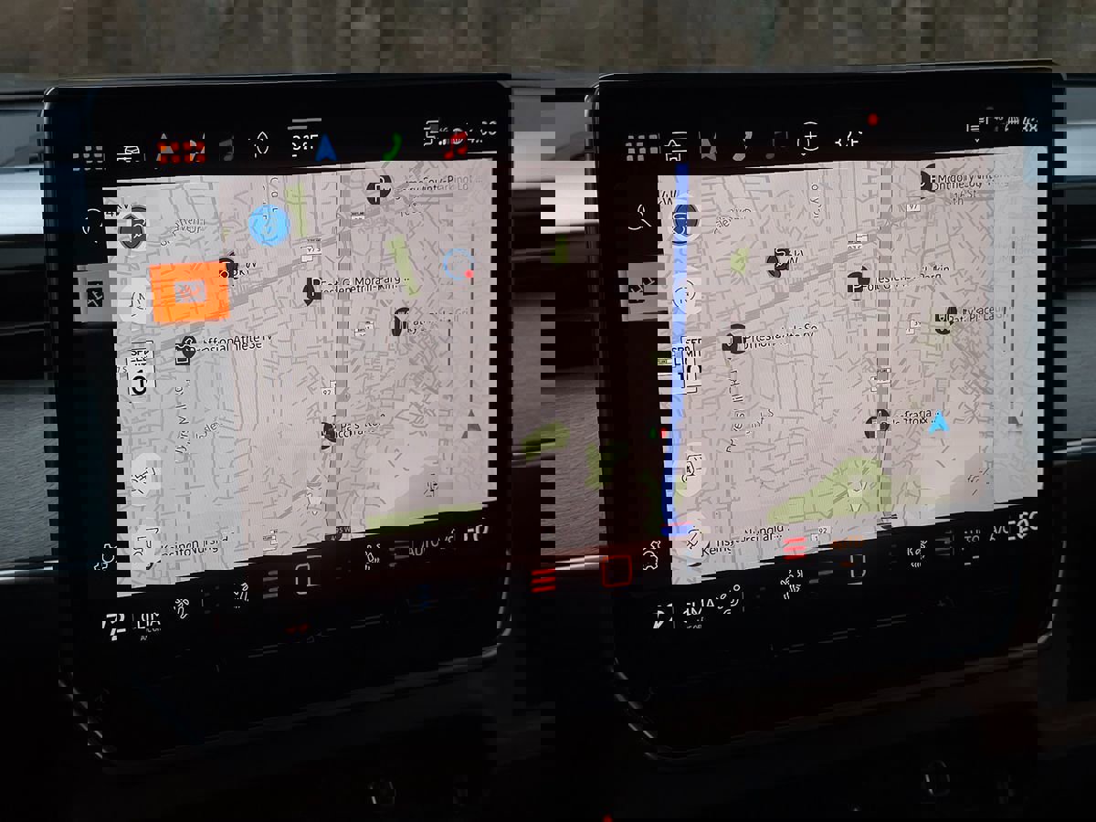 Used 2025 Volkswagen ID. Buzz Pro S image 34