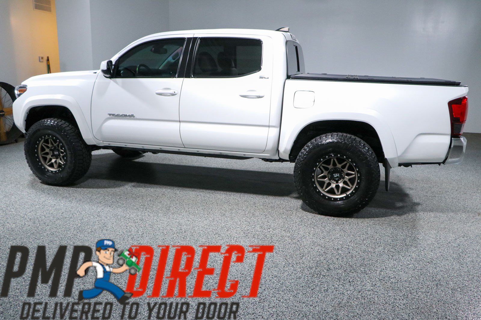 Used 2022 Toyota Tacoma SR5 AWD/4WD image 10