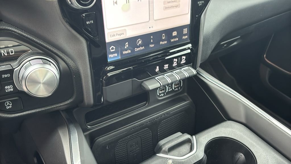 Used 2023 RAM 1500 Laramie AWD/4WD image 21