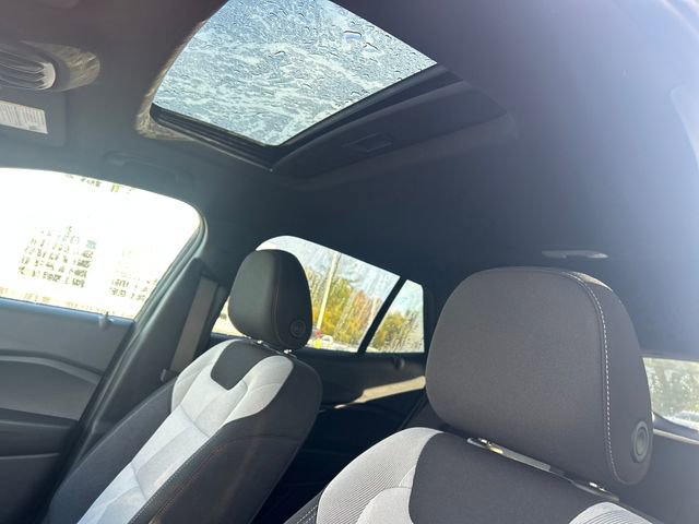 New 2026 Chevrolet Trax RS w/ Sunroof Package FWD image 24