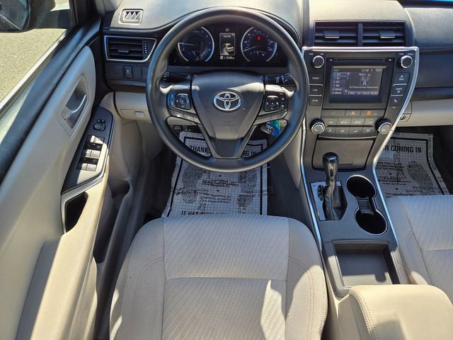 Used 2017 Toyota Camry LE image 8