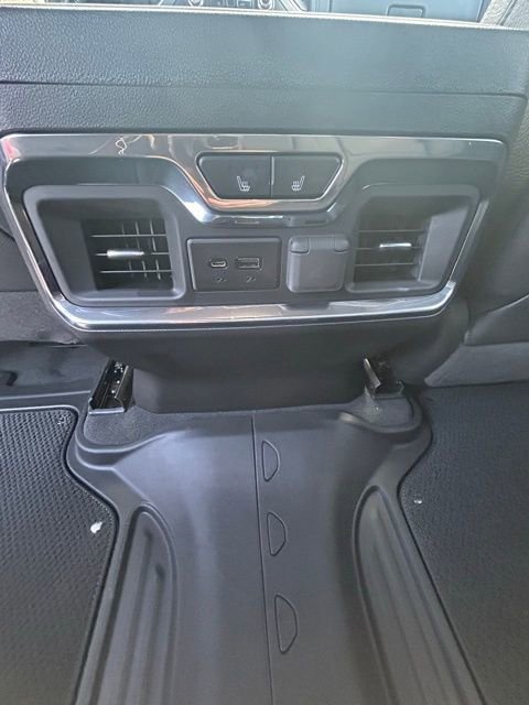 Used 2022 GMC Sierra 3500 Denali image 20