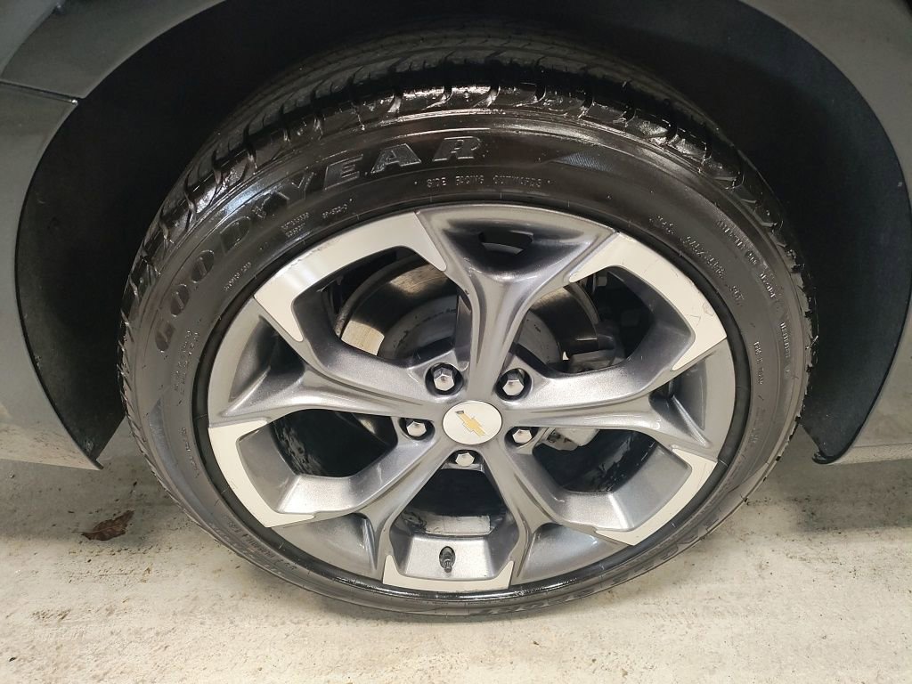 Used 2024 Chevrolet Malibu LT image 3