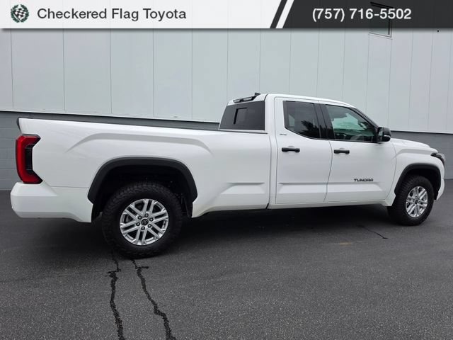 Used 2022 Toyota Tundra SR5 w/ SR5 Convenience Package AWD/4WD image 8