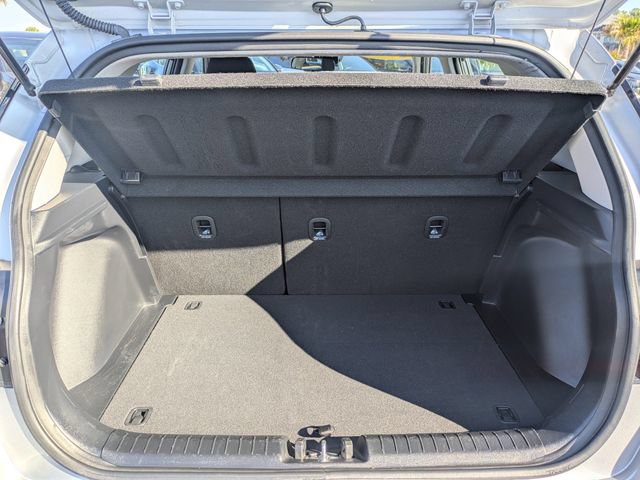 Used 2025 Hyundai Venue SEL FWD image 12