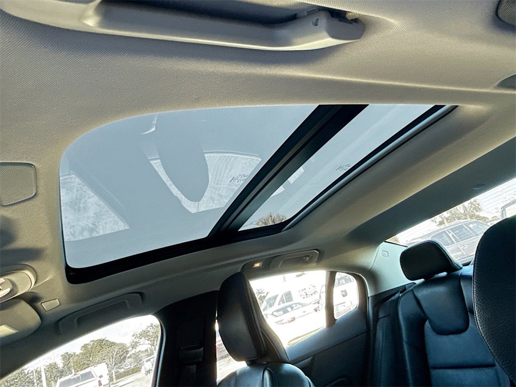 Used 2023 Volvo S60 B5 Plus image 24