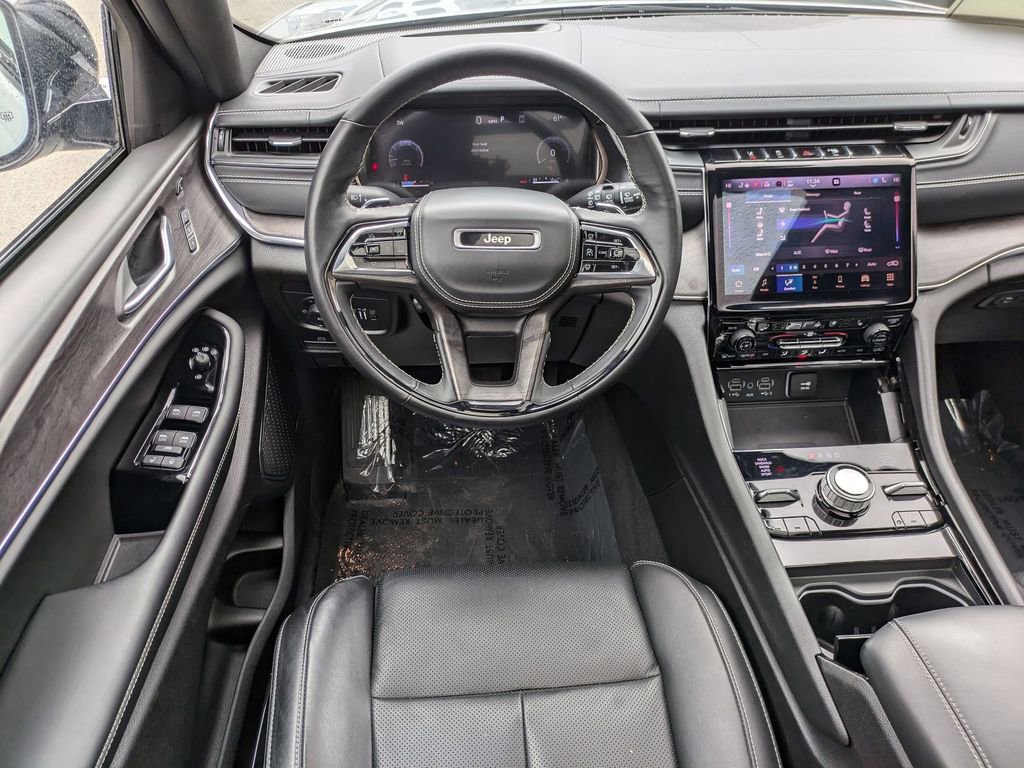 Certified 2024 Jeep Grand Cherokee L Overland w/ Advanced Protech Group III image 23
