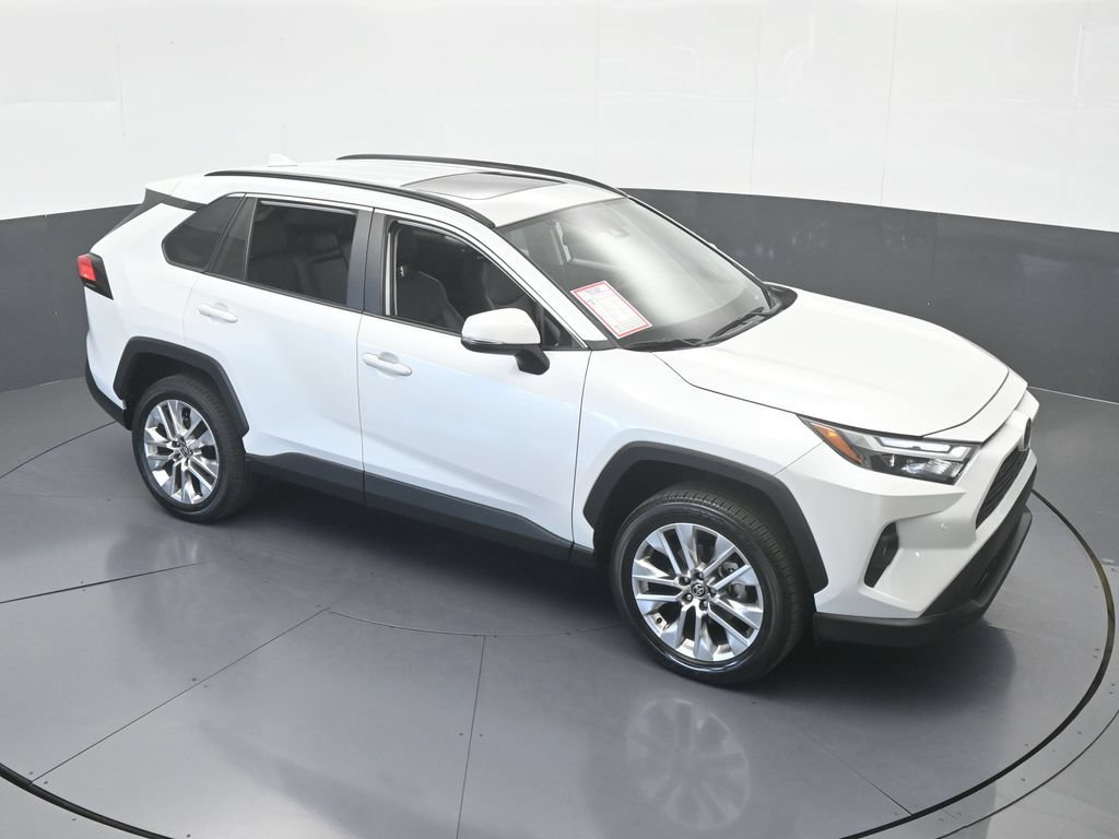 Used 2025 Toyota RAV4 XLE Premium FWD image 50
