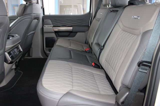 Used 2025 Ford F450 Platinum w/ Platinum Plus Package image 30