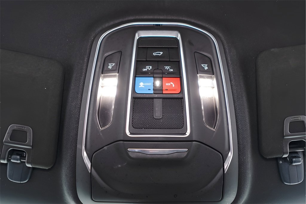 Used 2023 Jeep Grand Cherokee Altitude image 20