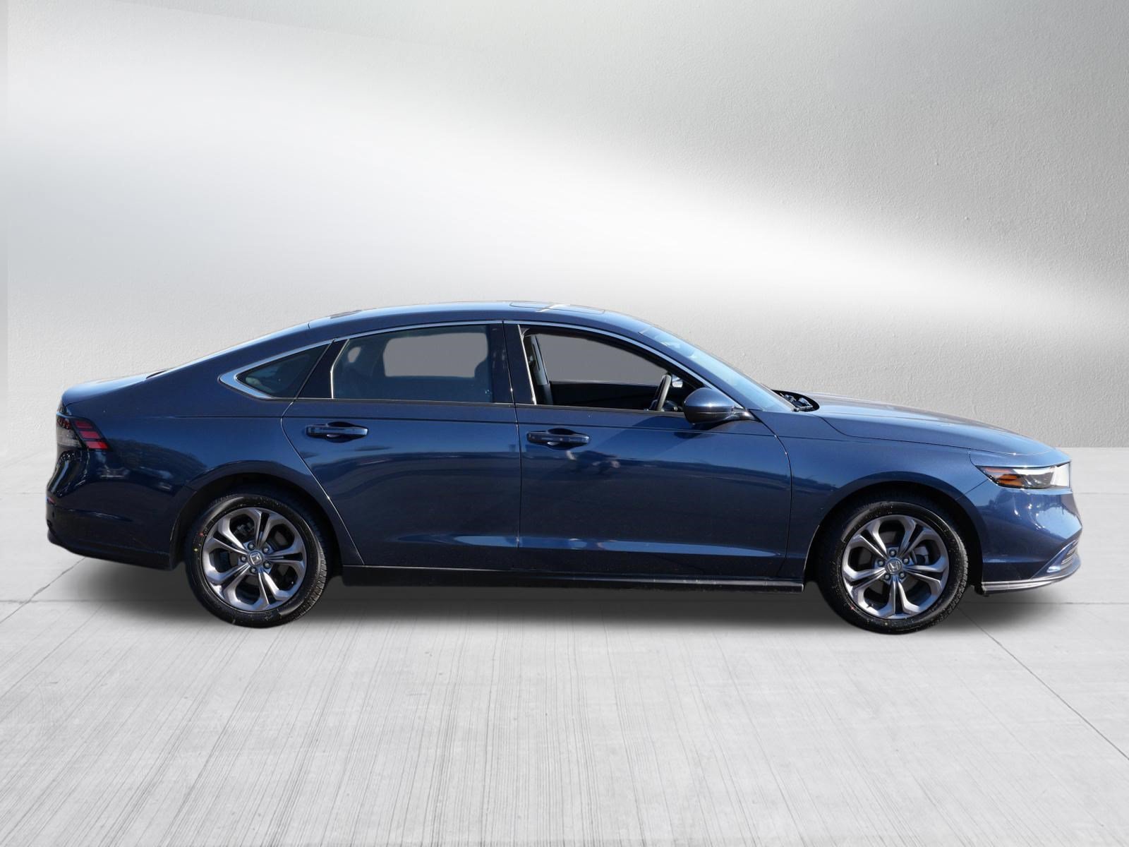 Used 2024 Honda Accord EX image 8