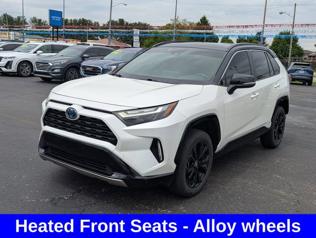 Used 2022 Toyota RAV4 XSE w/ XSE Grade Weather Package AWD/4WD image 4