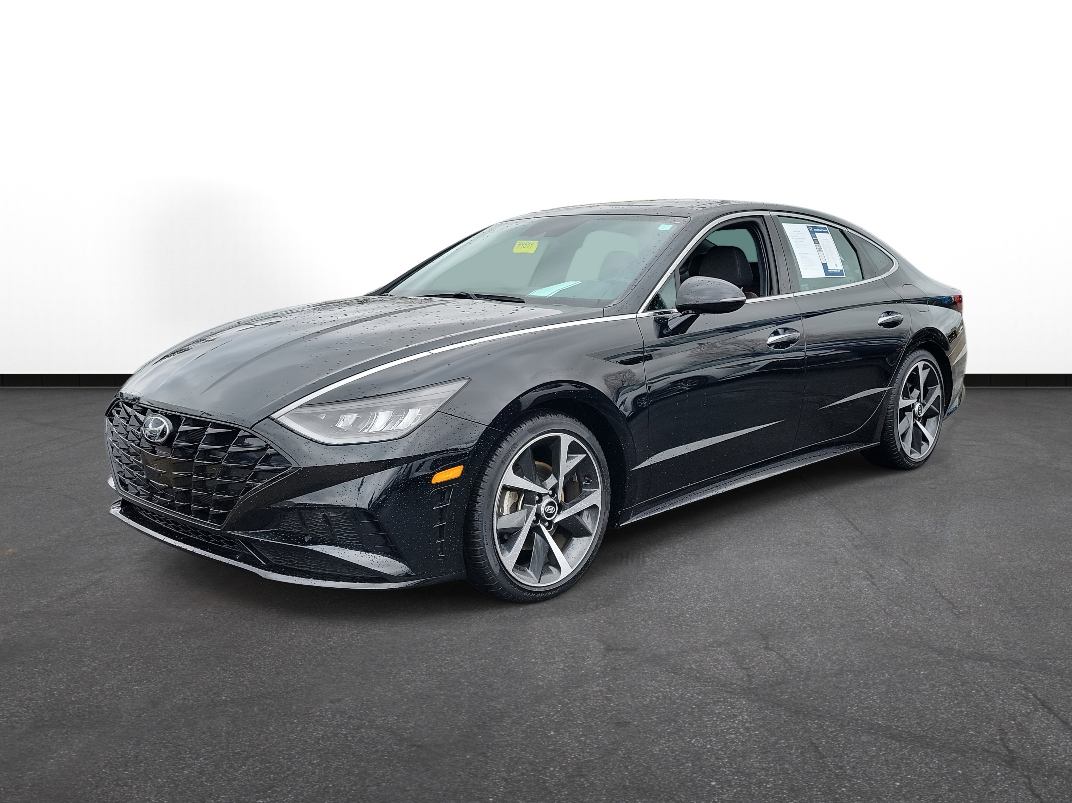 Used 2023 Hyundai Sonata SEL Plus image 2