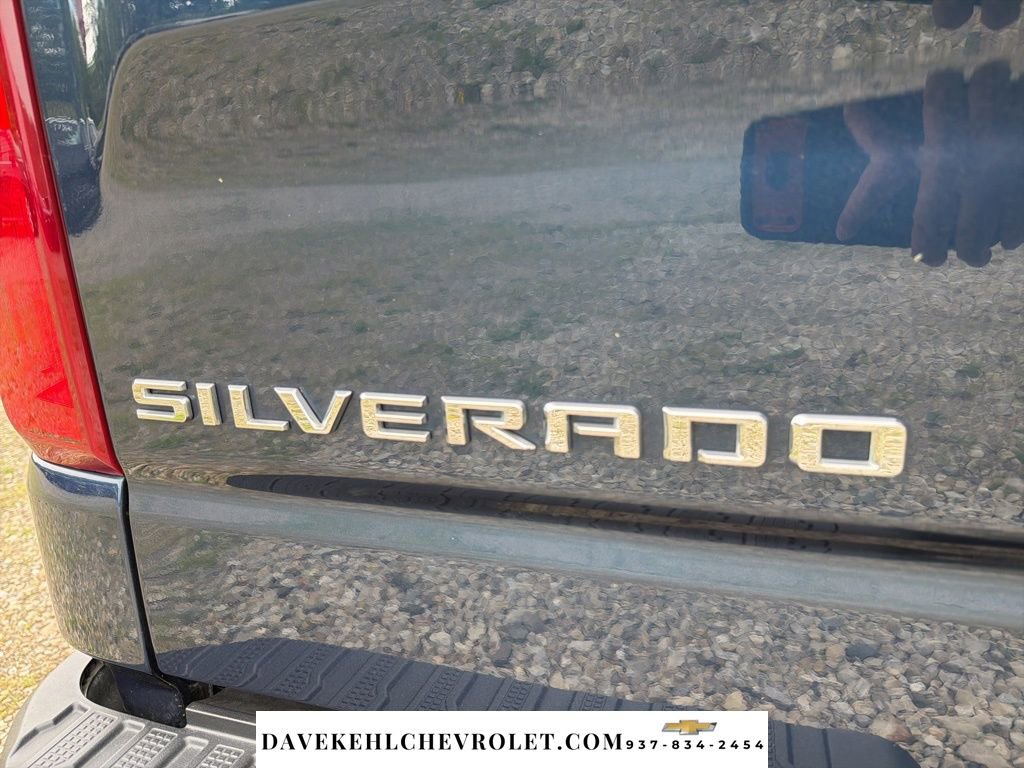 Used 2021 Chevrolet Silverado 1500 LTZ AWD/4WD image 35