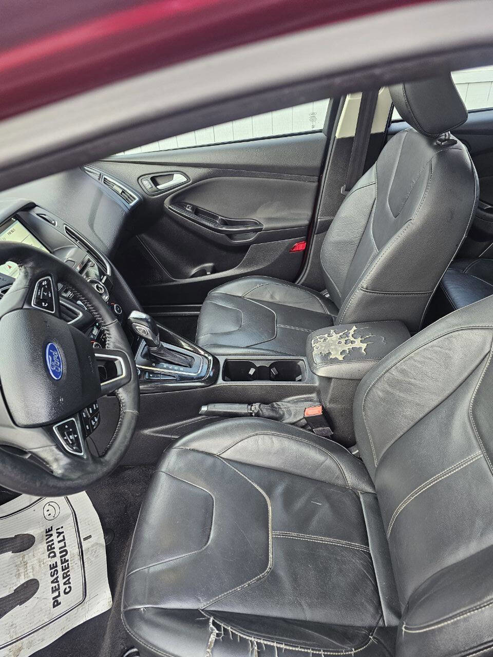 Used 2017 Ford Focus Titanium image 10