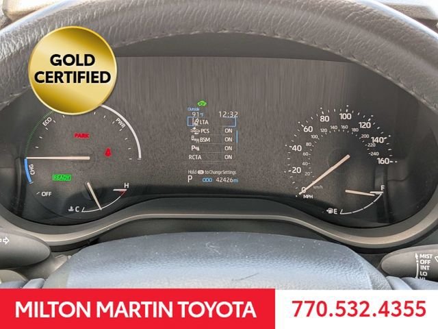 Certified 2024 Toyota Sienna XLE FWD image 25