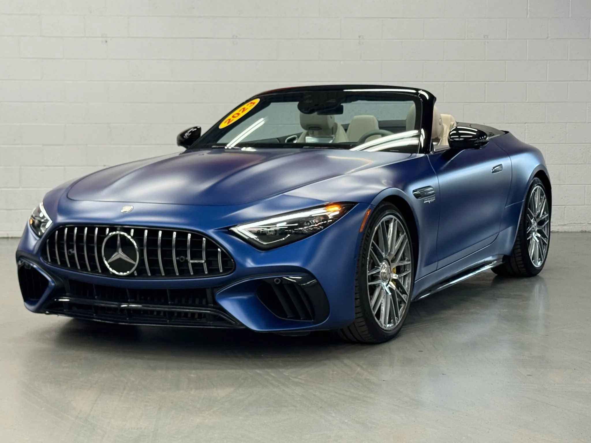 Used 2023 Mercedes-Benz SL 63 AMG 4MATIC image 4