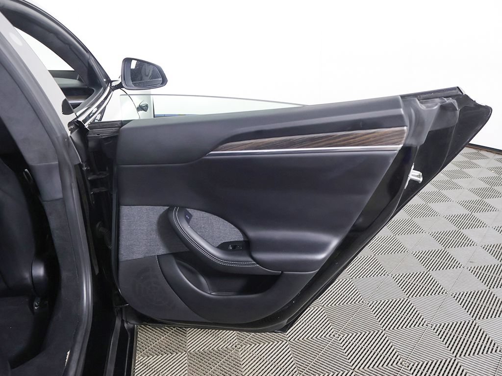 Used 2023 Tesla Model S Standard Range AWD/4WD image 29