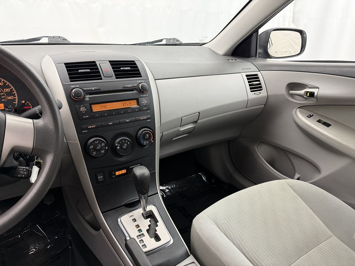 Used 2010 Toyota Corolla LE FWD image 13
