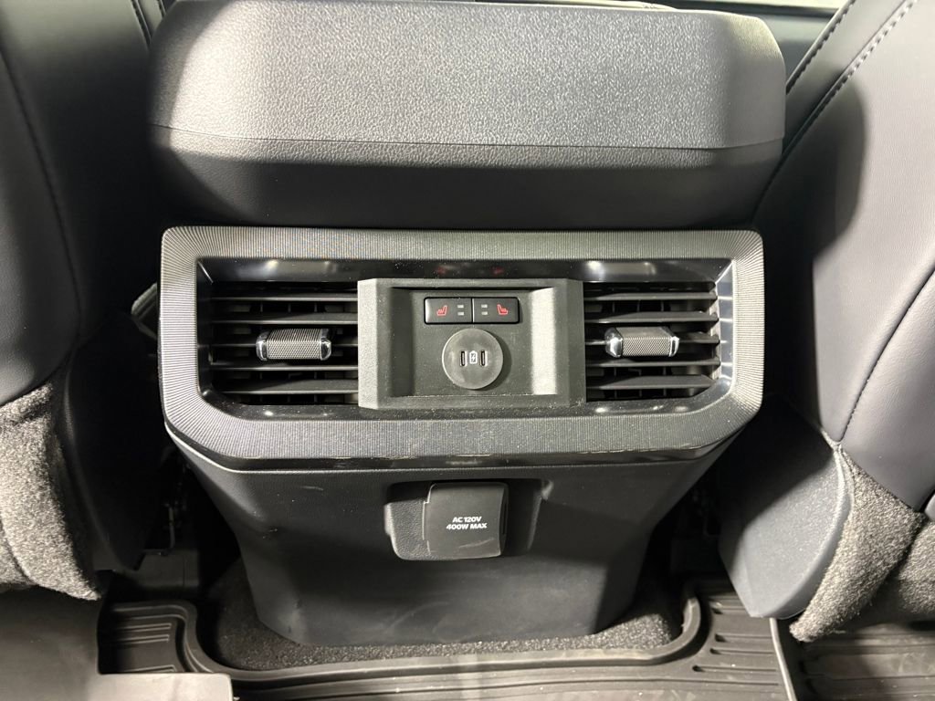 Certified 2025 Ford F350 Platinum image 30